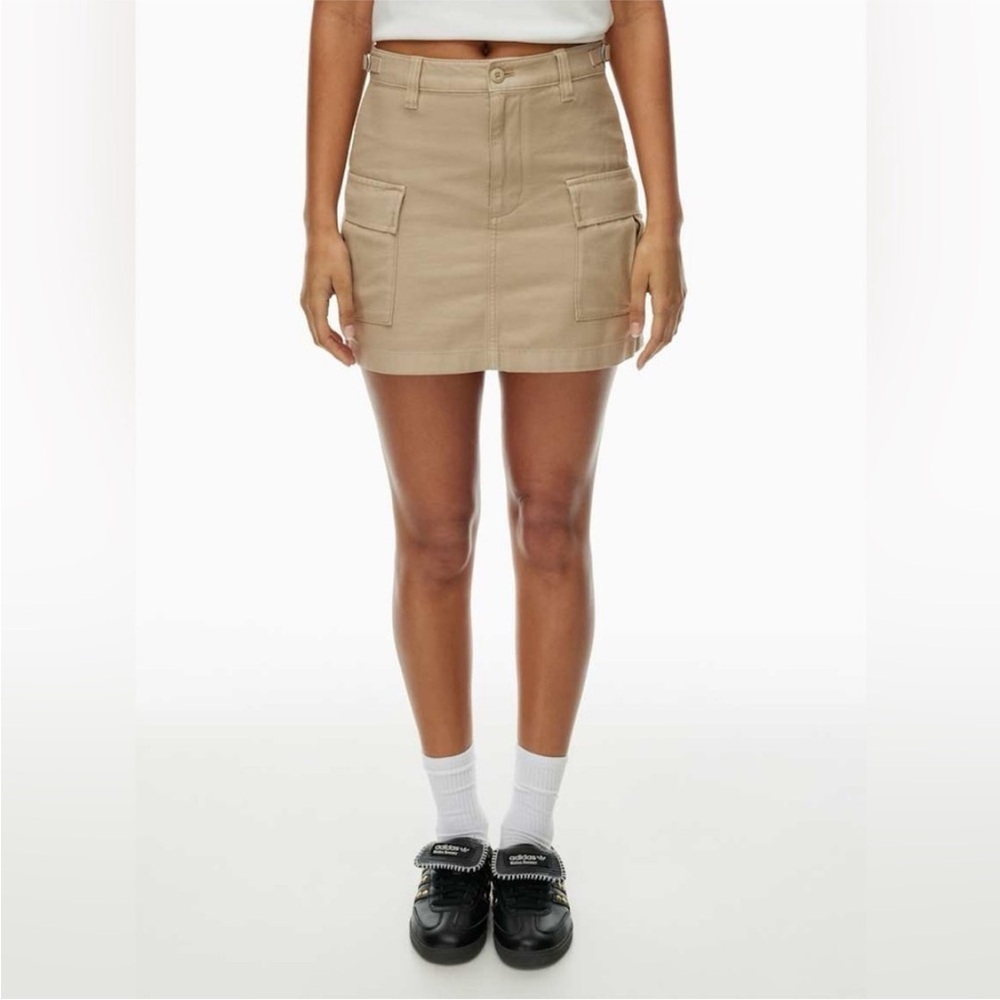 Aritzia TNA Tan Khaki Supply Cargo Micro Skirt Size 6 - Picture 12 of 15